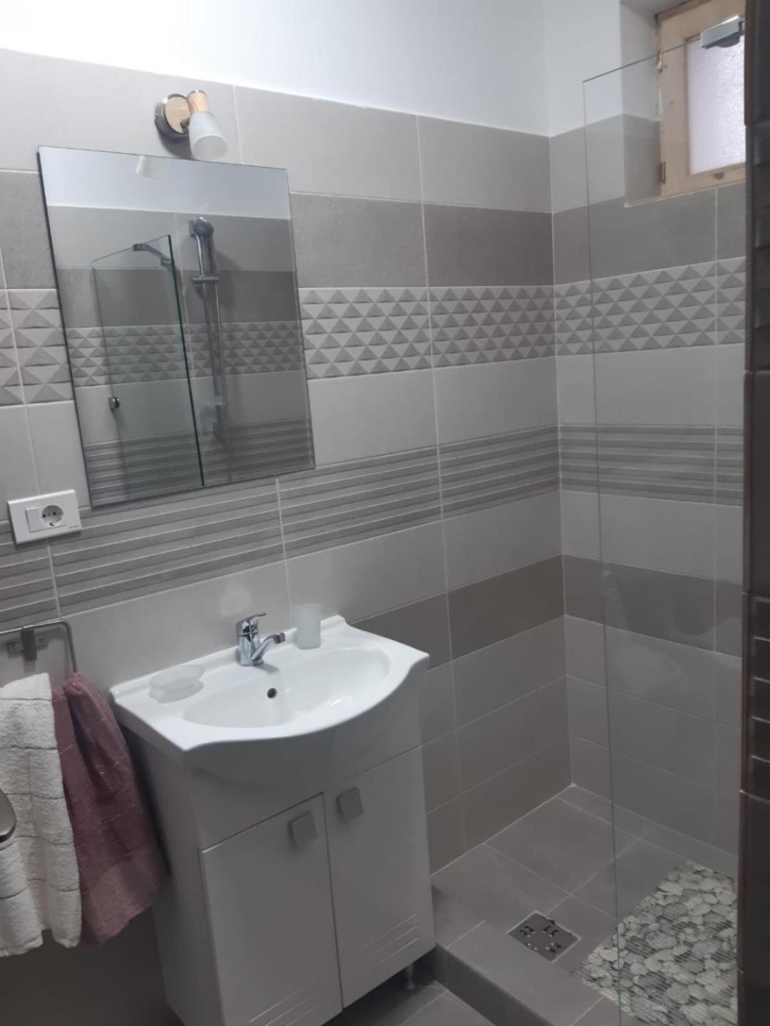 Pensiunea Dodo Patarlagele Habitación foto